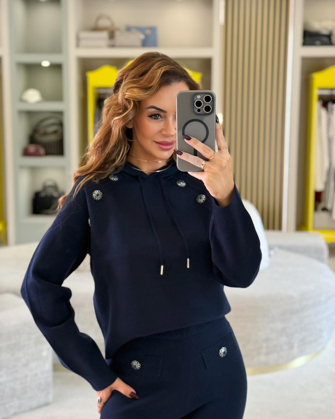 Sweatshirt - BluGirl