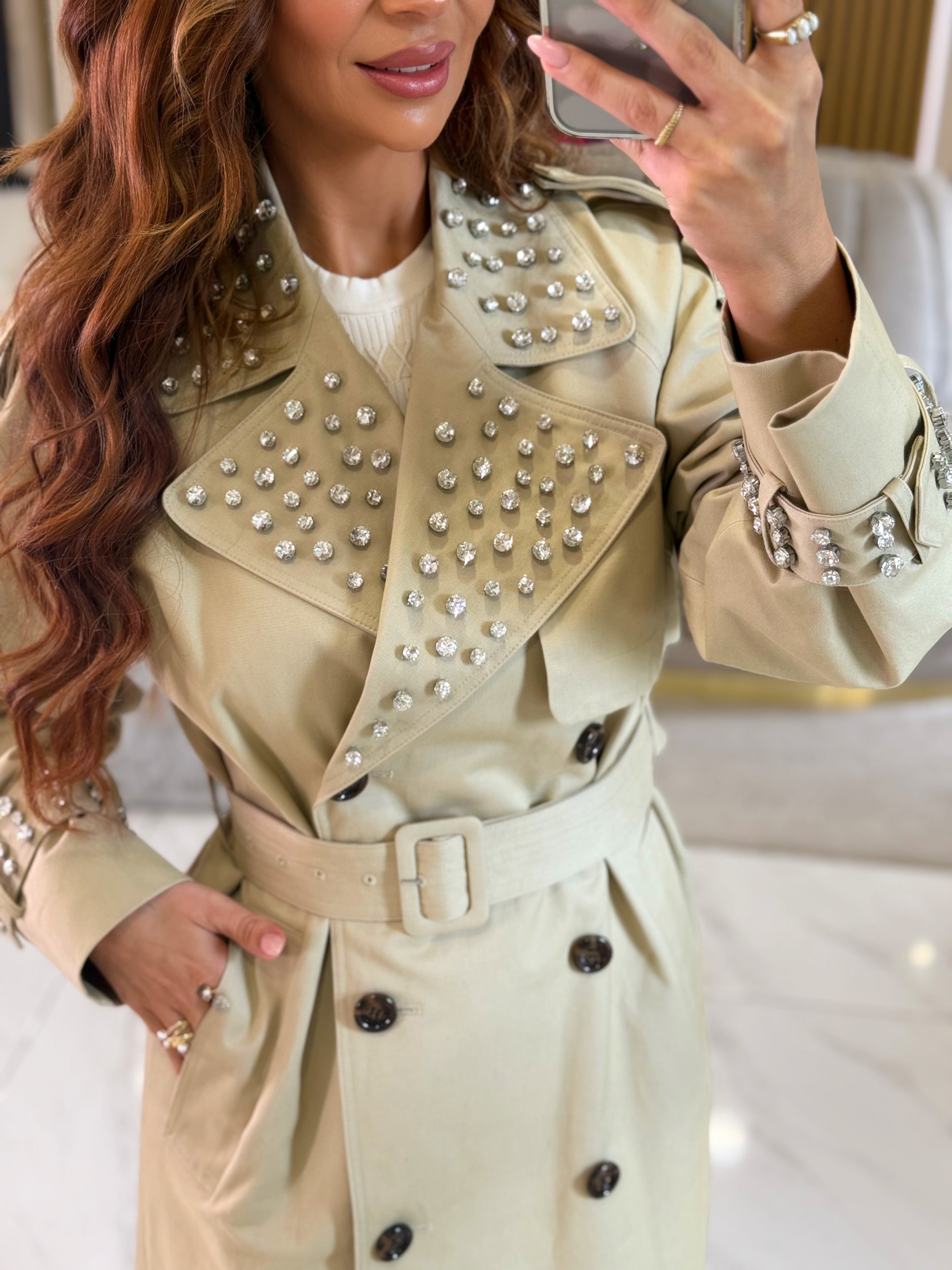Trench Coat C/ Brilhantes