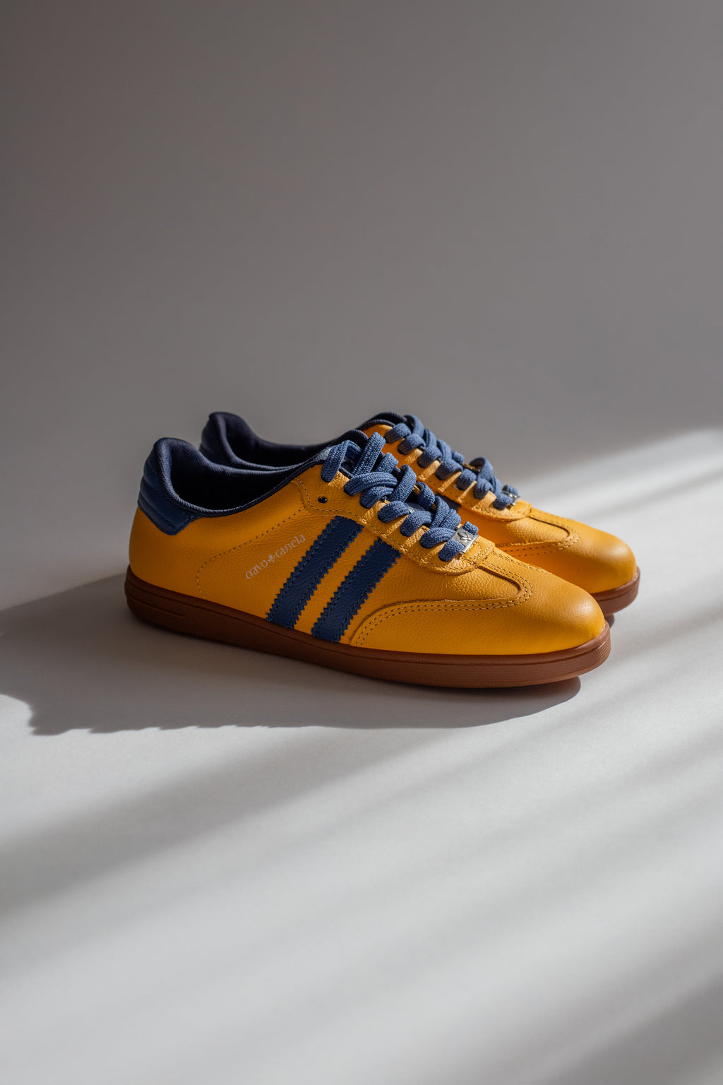 Sapatilhas - Cravo & Canela