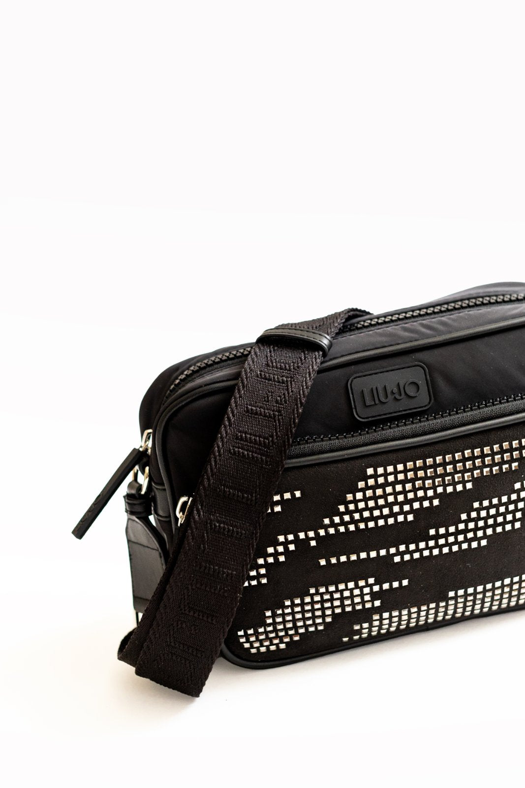 Crossbody alcochoada