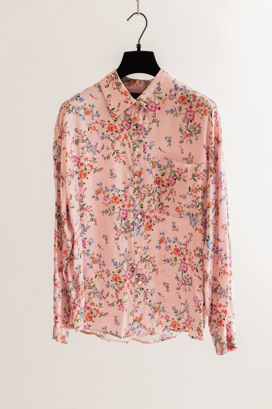 Camisa fluida floral