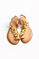 Sandália c/tachas multicolor