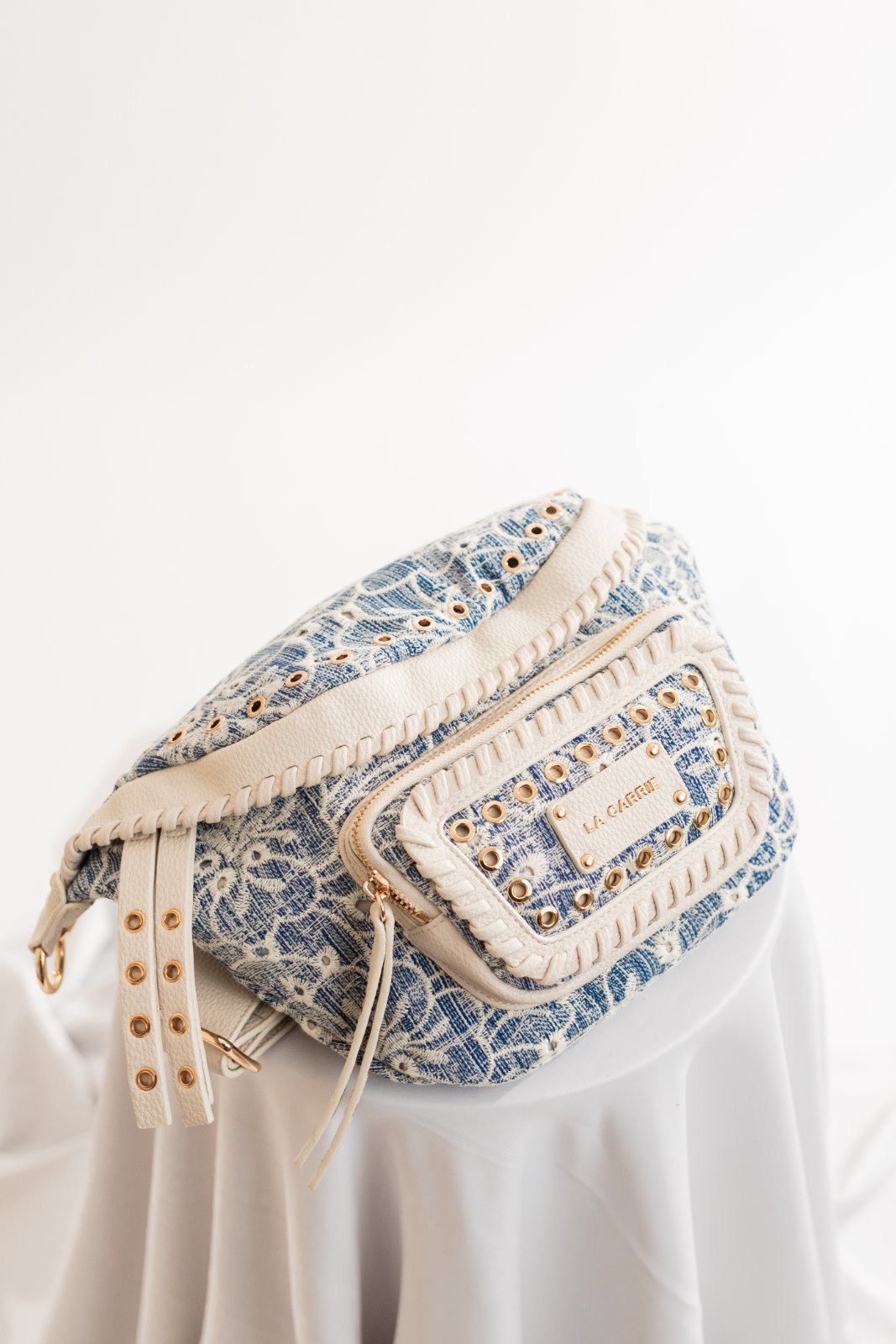 Belt bag bordada