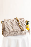 Crossbody drapeada
